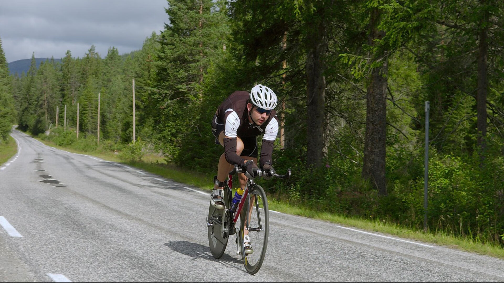 _顶尖选手的训练日常：高强度备战揭秘_，顶尖选手遇难